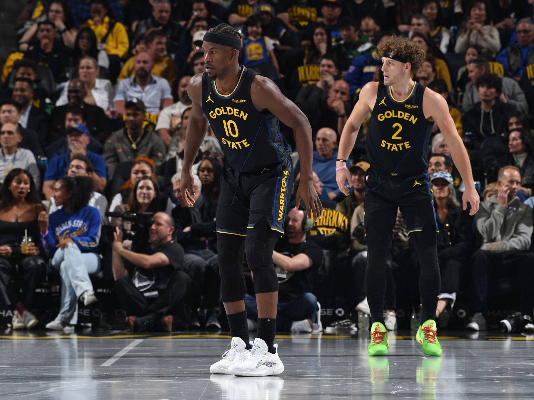 九州娱乐-勇士三连败！库里：球队需要迅速调整(库里状态神勇引领球队,勇士队走回正轨)