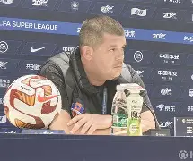 九州彩票-热刺走低迷期，摆脱困境需全队努力(热刺掉队)