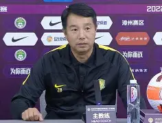 曼联防线表现不佳,主教练或加强调整球员 曼联防线表现不佳,主教练或加强调整球员